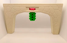 Load image into Gallery viewer, Village Stop Light / Connector Bridge