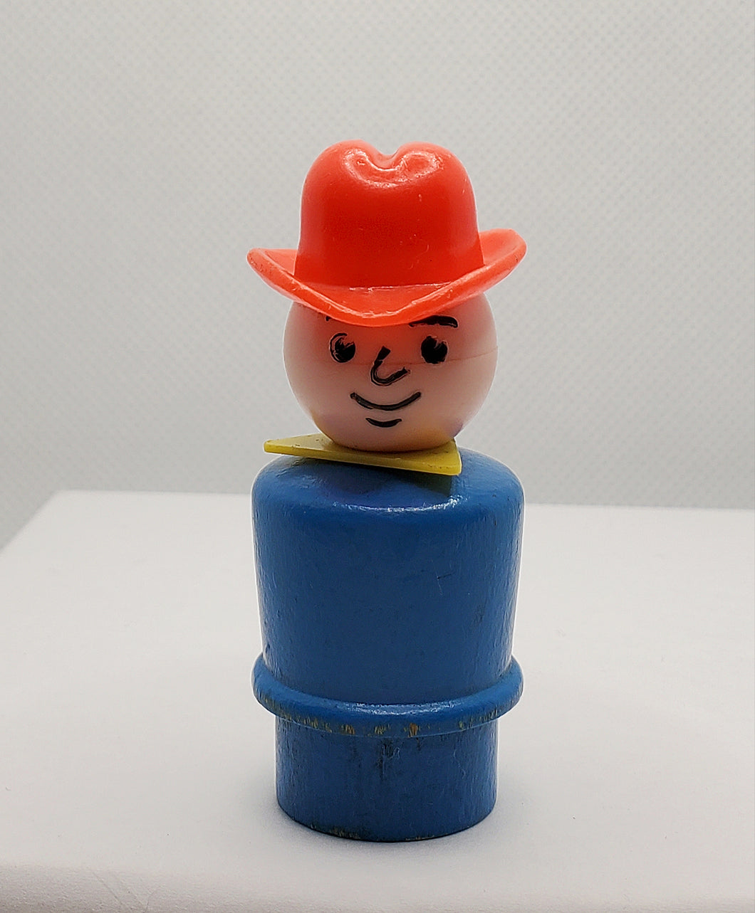 Farmer Cowboy Red Hat Yellow Triangle Scarf Blue Wood Body/plastic head