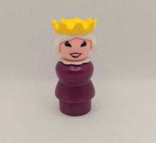 Load image into Gallery viewer, Wood Castle Queen dark purple
