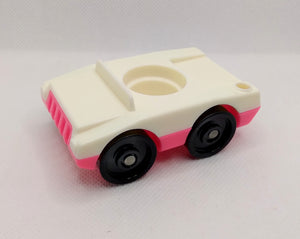 Beauty Salon #2453 Pink and White Car