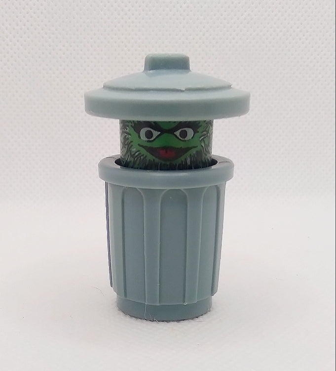 Sesame Street Oscar the Grouch Figure with handle