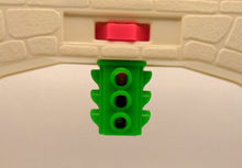 Load image into Gallery viewer, Village Stop Light / Connector Bridge

