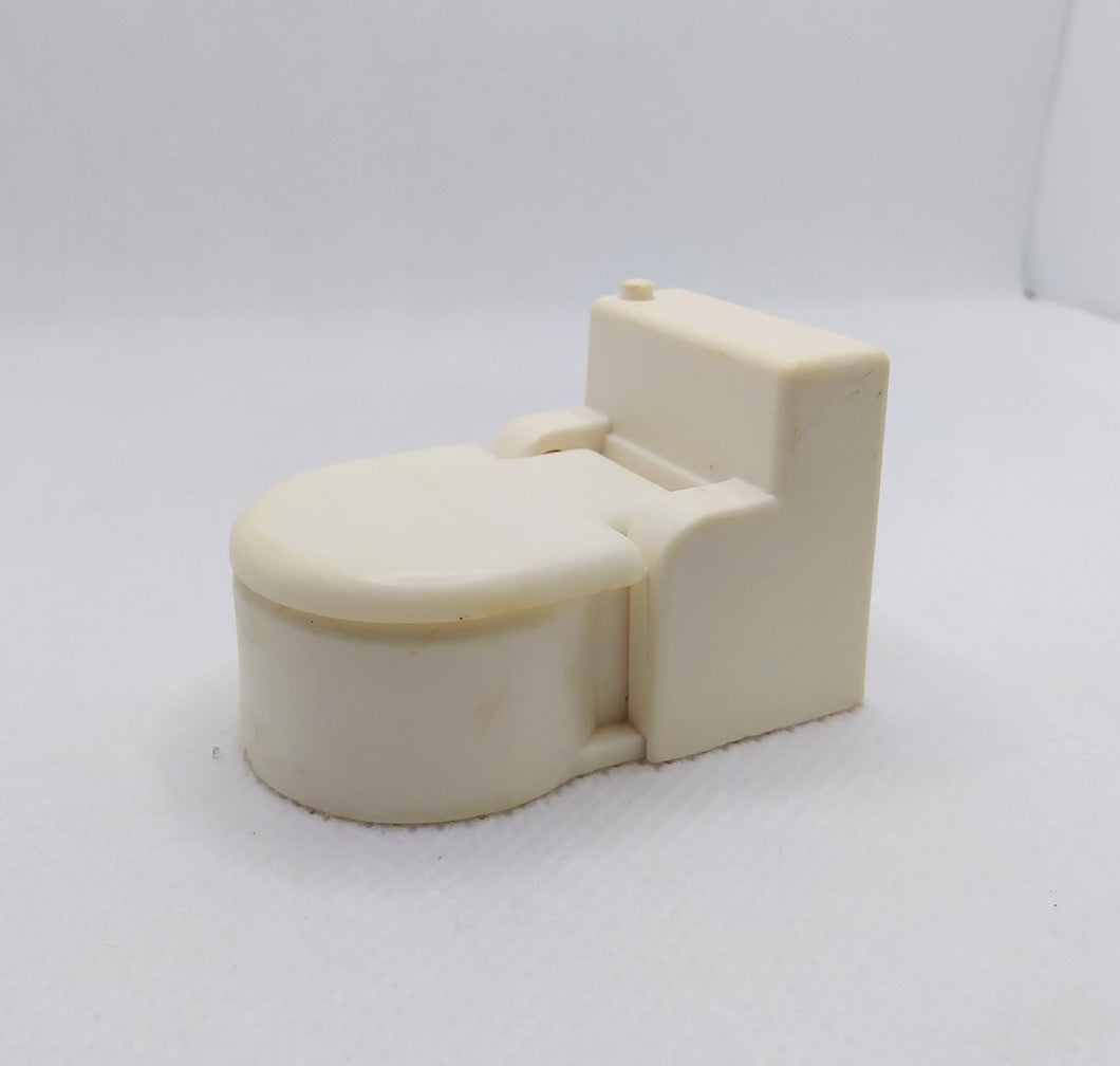#909  #929 White Toilet