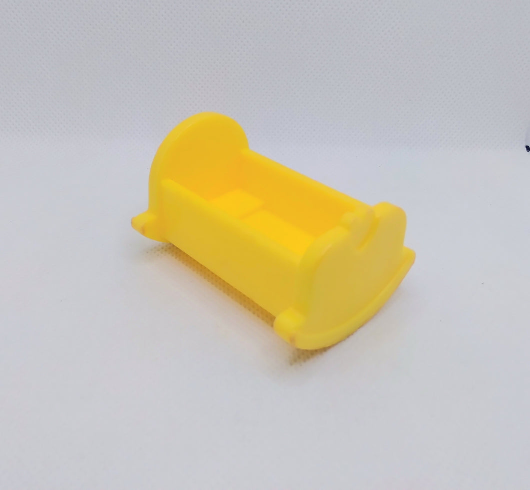 Nursery Cradle in Yellow for regular babies w/o hats